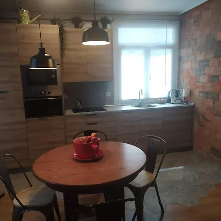 Center 90's Parking * Μπιλμπάο