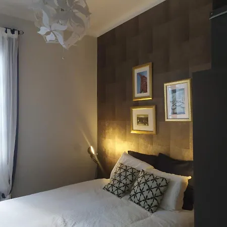 Проживание в семье Center 90's Parking Бильбао