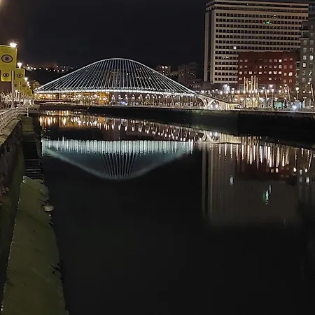 Center 90's Parking Проживание в семье *