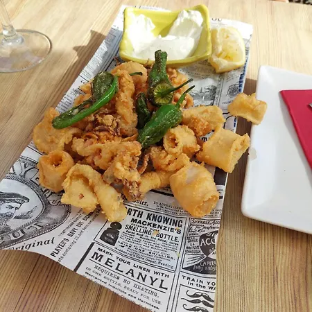 Center 90's Parking منزل للإقامة