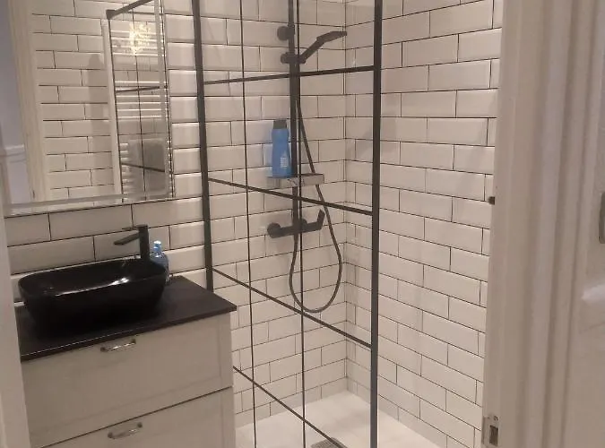 Center 90's Parking Kwatera prywatna