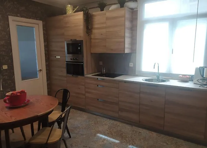 Kwatera prywatna Center 90's Parking