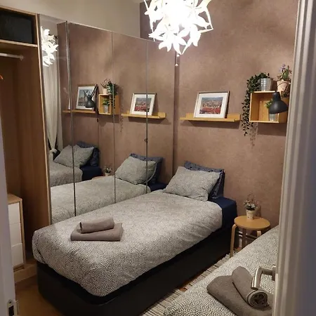 Homestay szállás Center 90's Parking Bilbao