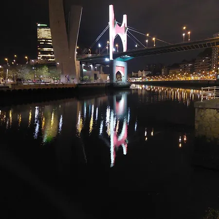 Habitación en casa particular Center 90's Parking Bilbao