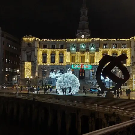 Center 90's Parking Bilbao